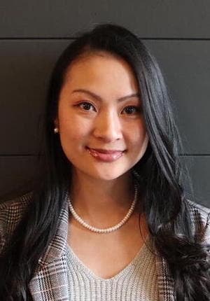 Therapist Crystal Huynh's professional headshot