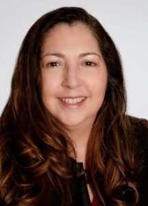 Therapist Loretta McGill's professional headshot